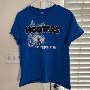 Gildan Hooters Blue Graphic T-Shirt